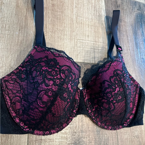 La SENZA Full Coverage Black and Pink Lace Bra - Picture 2 of 9